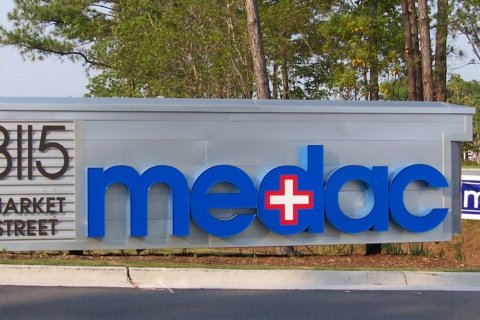 freestanding-signs-medac