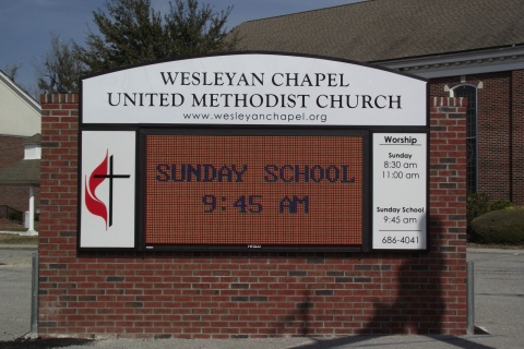 freestanding-signs-weslean-message-board-change-2