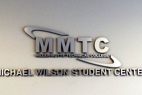 interior-signs-mmtc3