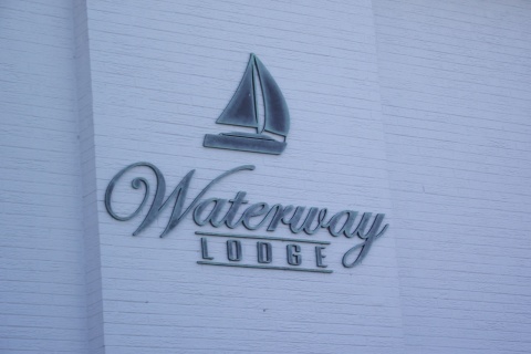 non-illuminated-bldg-signs-060